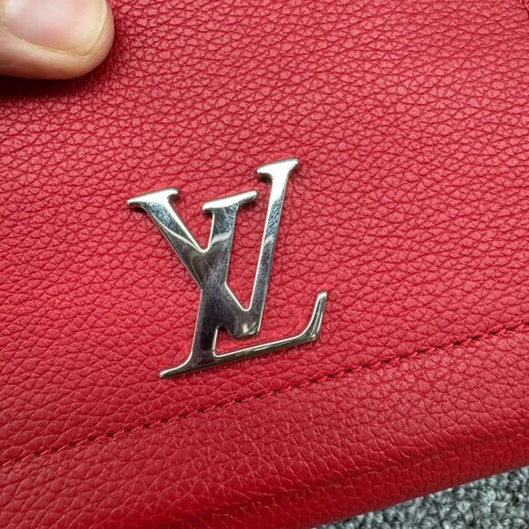 Louis Vuitton Lockme Leather Wallet 335-030125 - Picture 5 of 10